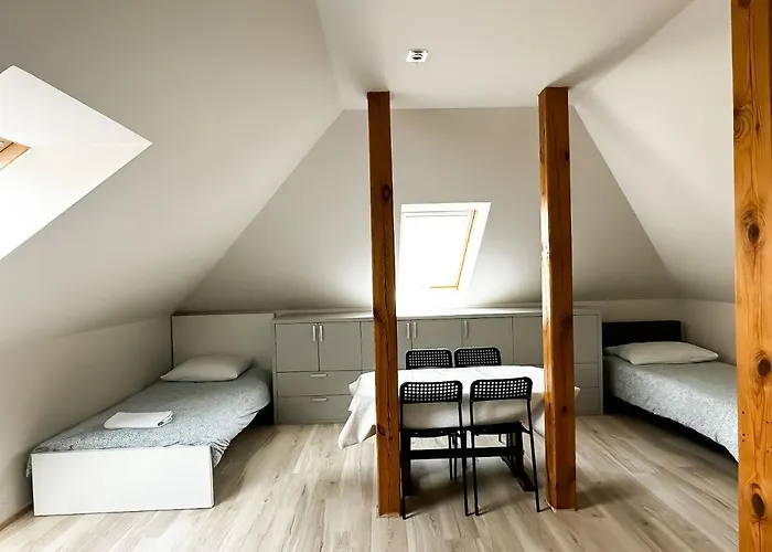 Na Jaselkowej 홈스테이 *